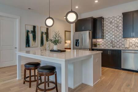 The Briar - Luxurious Condo Near Vanderbilt, Nashville Exterior foto